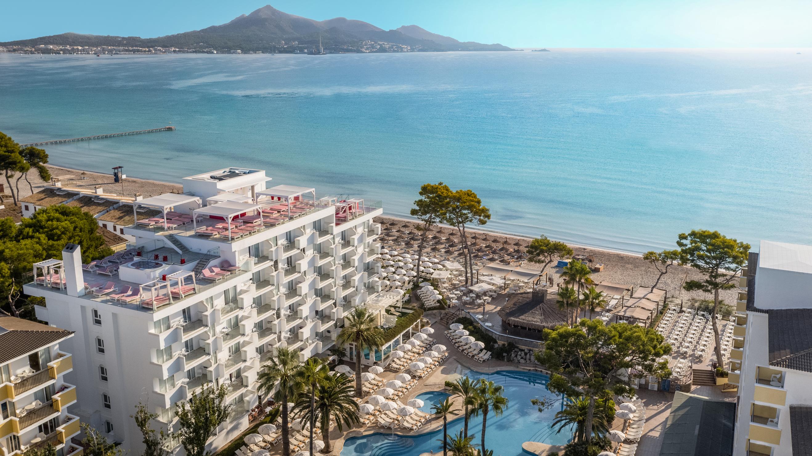 Iberostar Waves Alcudia Park Hotel Playa de Muro  Exterior photo